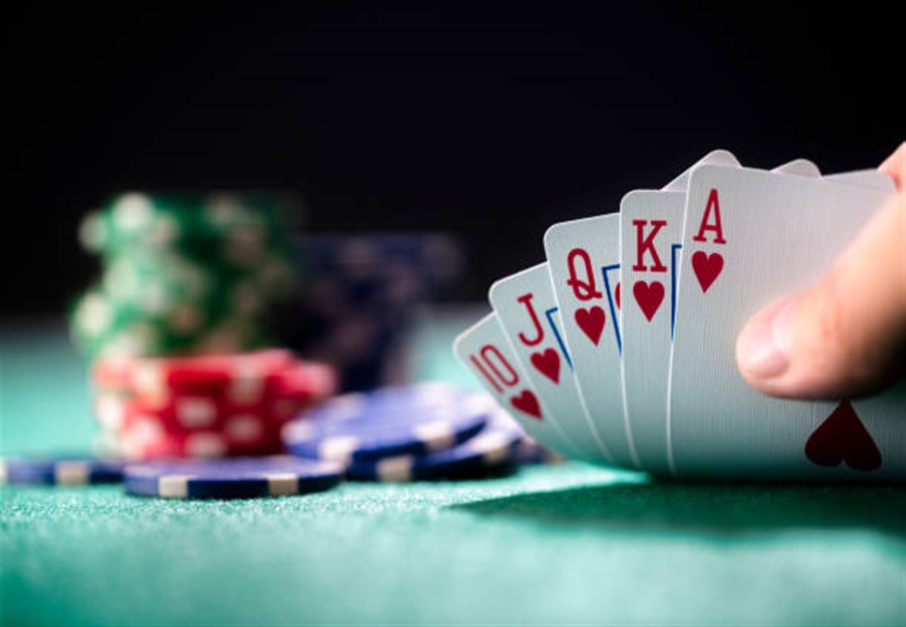 What is a Value Bet in Poker And When Should You Make?